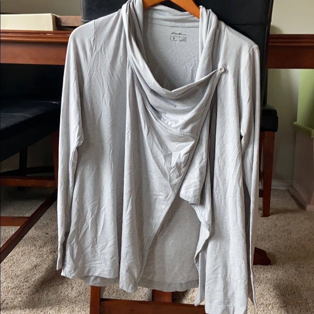 Grey sweater